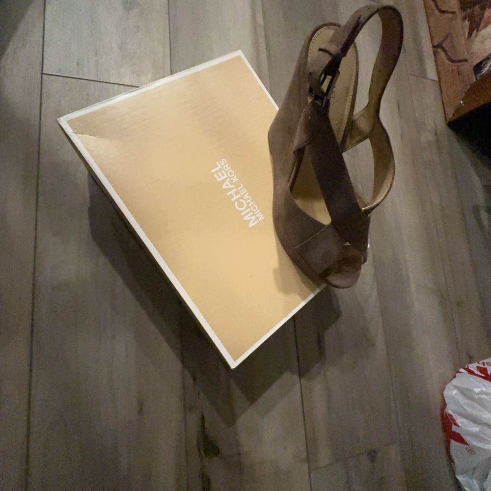 Michael Kors Women's Brown Suede Sandals - Picture 4 of 4
